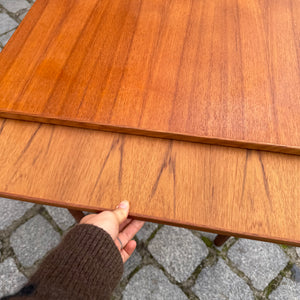 Kleiner, ausziehbarer Esstisch Teak aus Dänemark