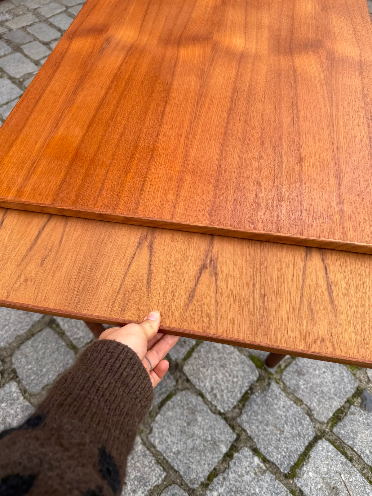 Kleiner, ausziehbarer Esstisch Teak aus Dänemark