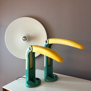 Tischlampe Toucan groß grün gelb von H.T. Huang für Huangslite