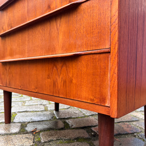 Kommode Teak mit Schloss aus Dänemark