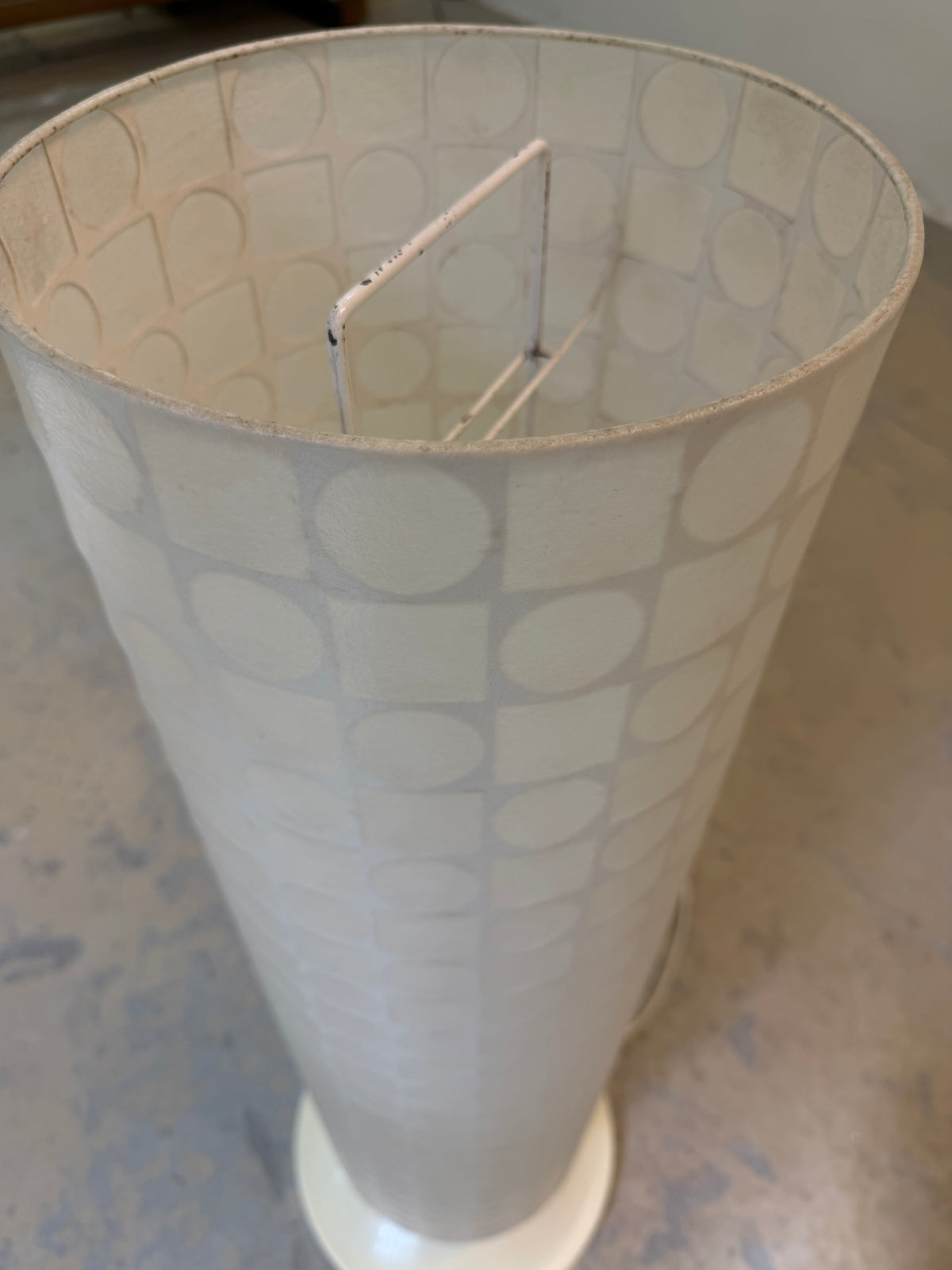 Cocoon-Stehlampe von Goldkant Leuchten