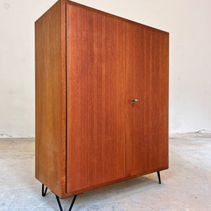 Schrank Teak von IDEE Möbel