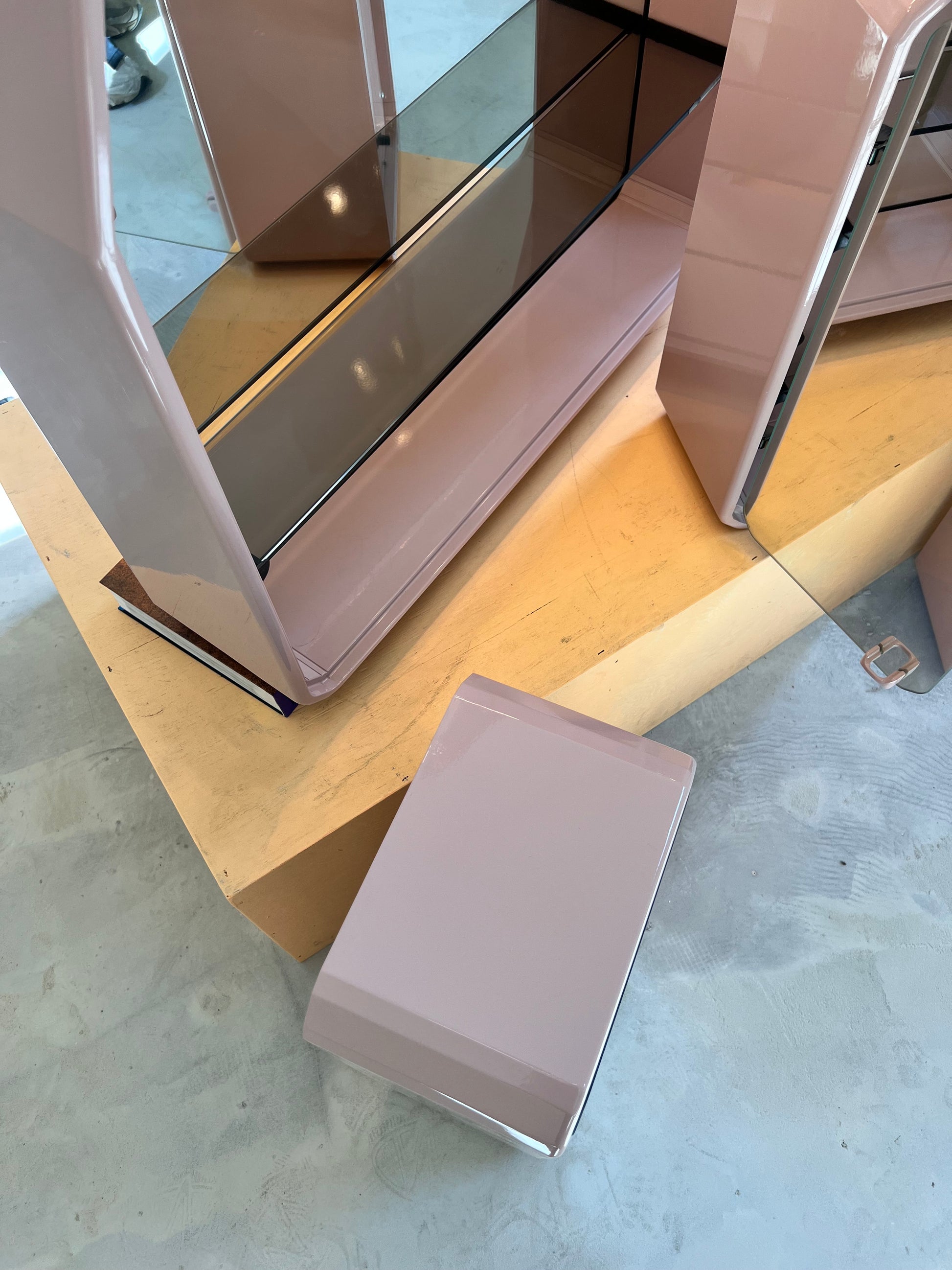 Set: Spiegelschrank rosa von Duscholux