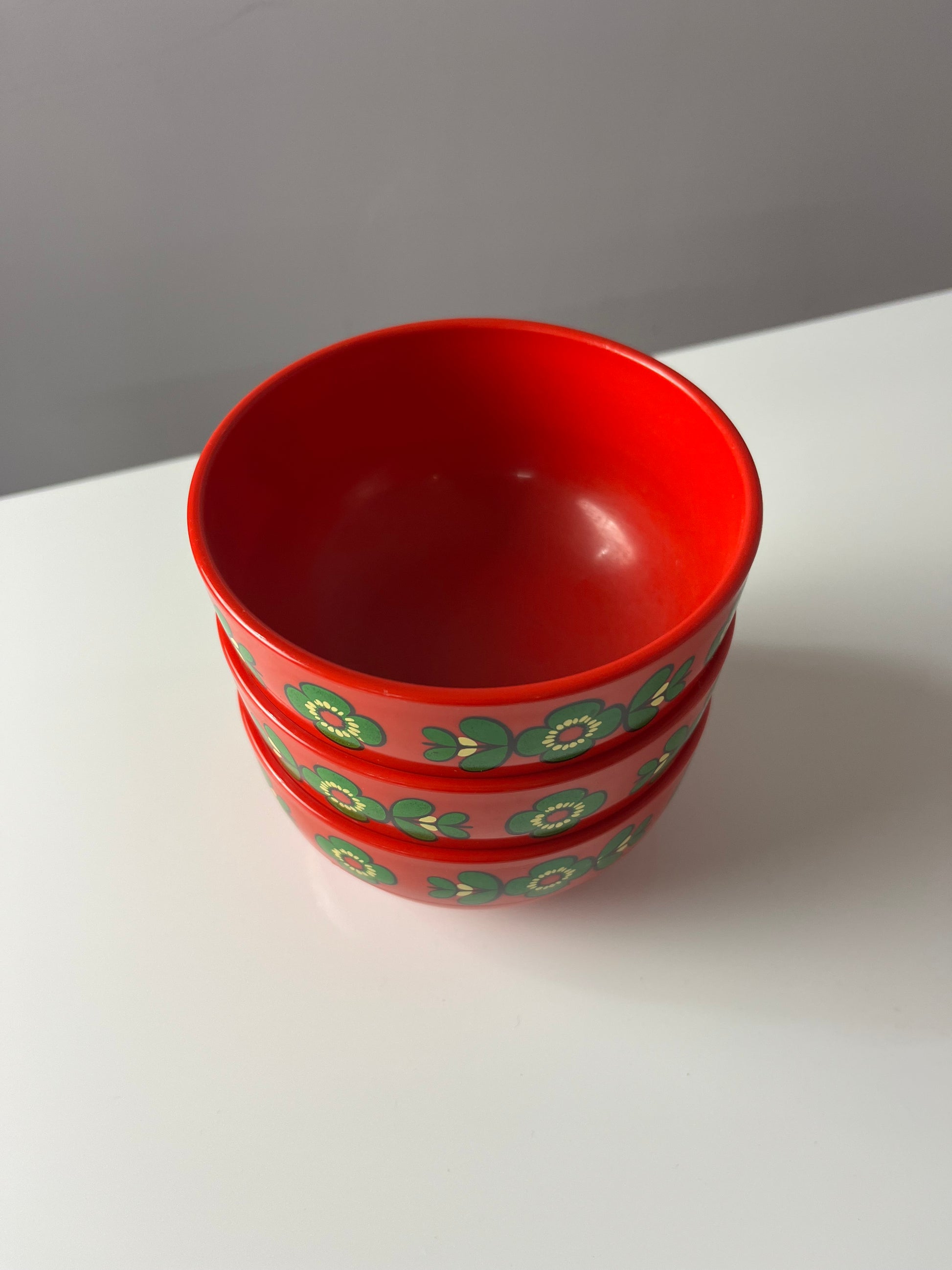 Set: 3x Snackschalen stapelbar rot grün von EMSA