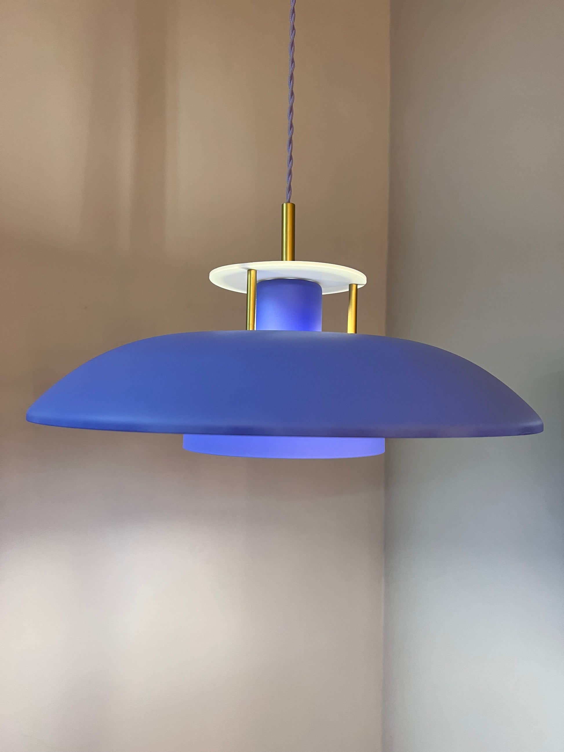 Lamellenlampe neu lackiert blau