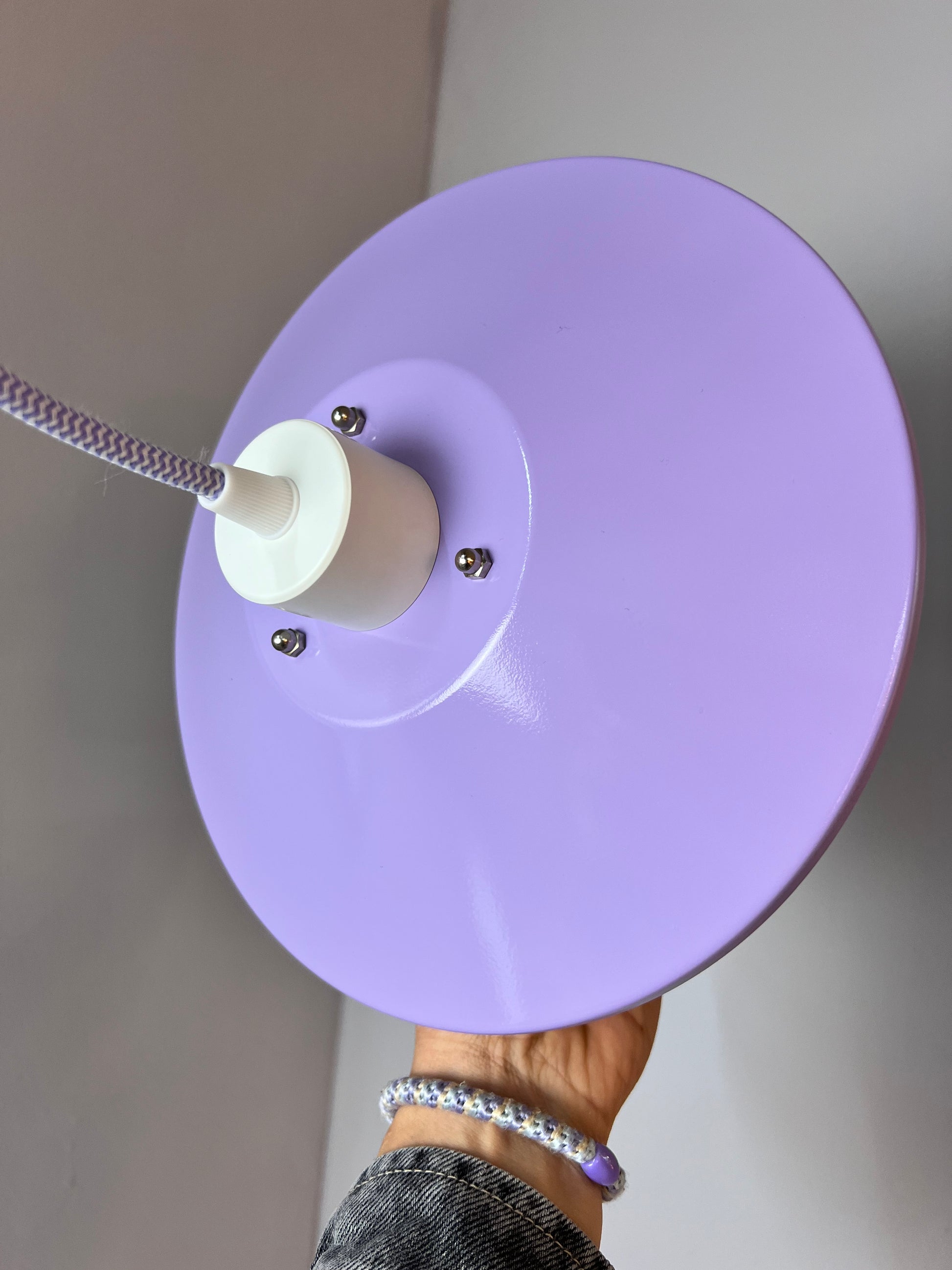 Lamellenlampe neu lackiert weiß lila