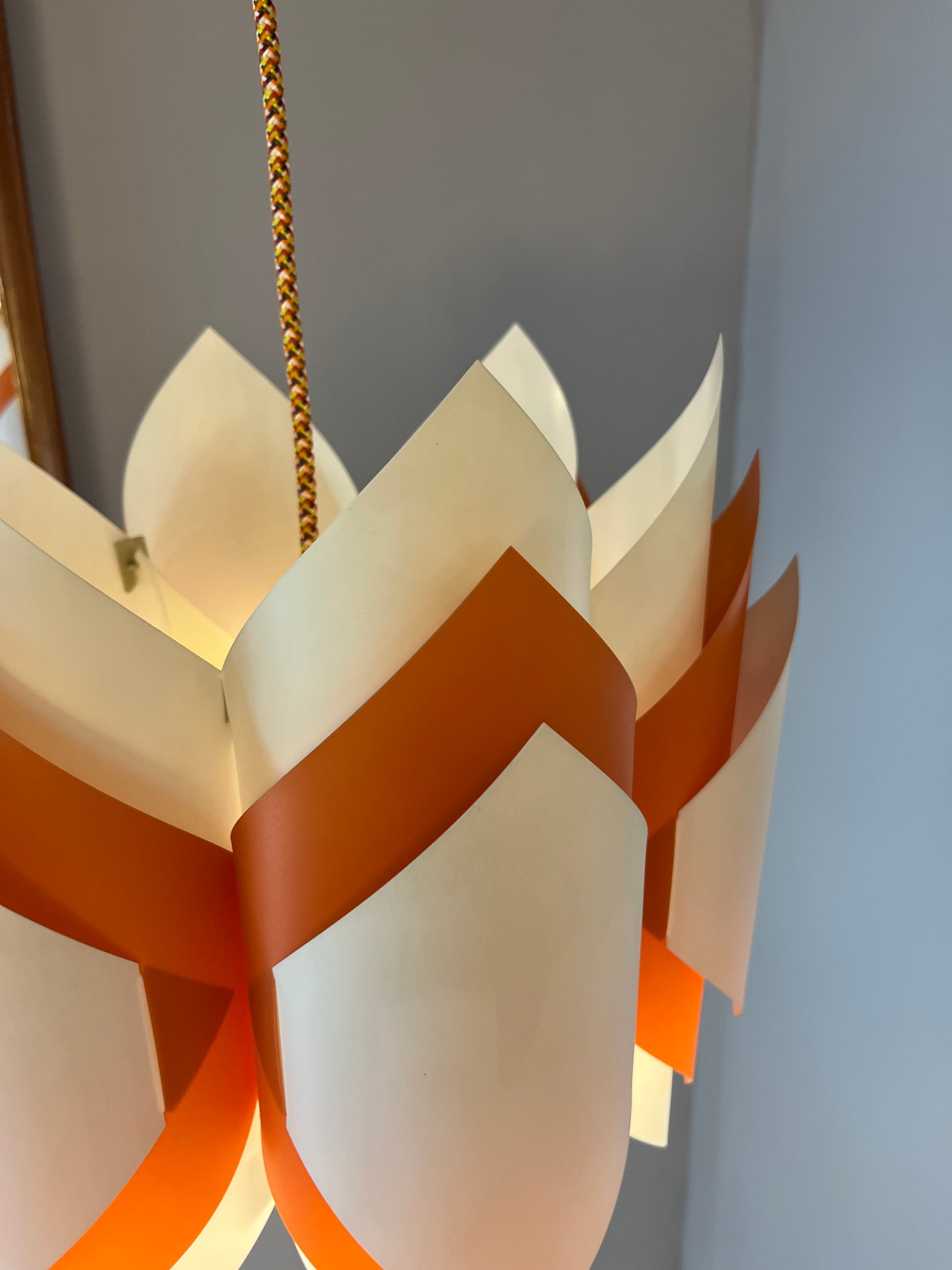 Hängelampe Ballet orange weiß von Lars Schiøler für P.J. Høyrup