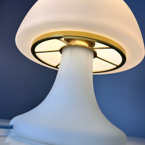 Mushroom Tischlampe weiß von Glashütte Limburg