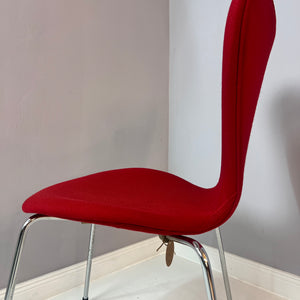 Stuhl Serie 7 rot in Vollpolsterung von Arne Jacobsen für Fritz Hansen