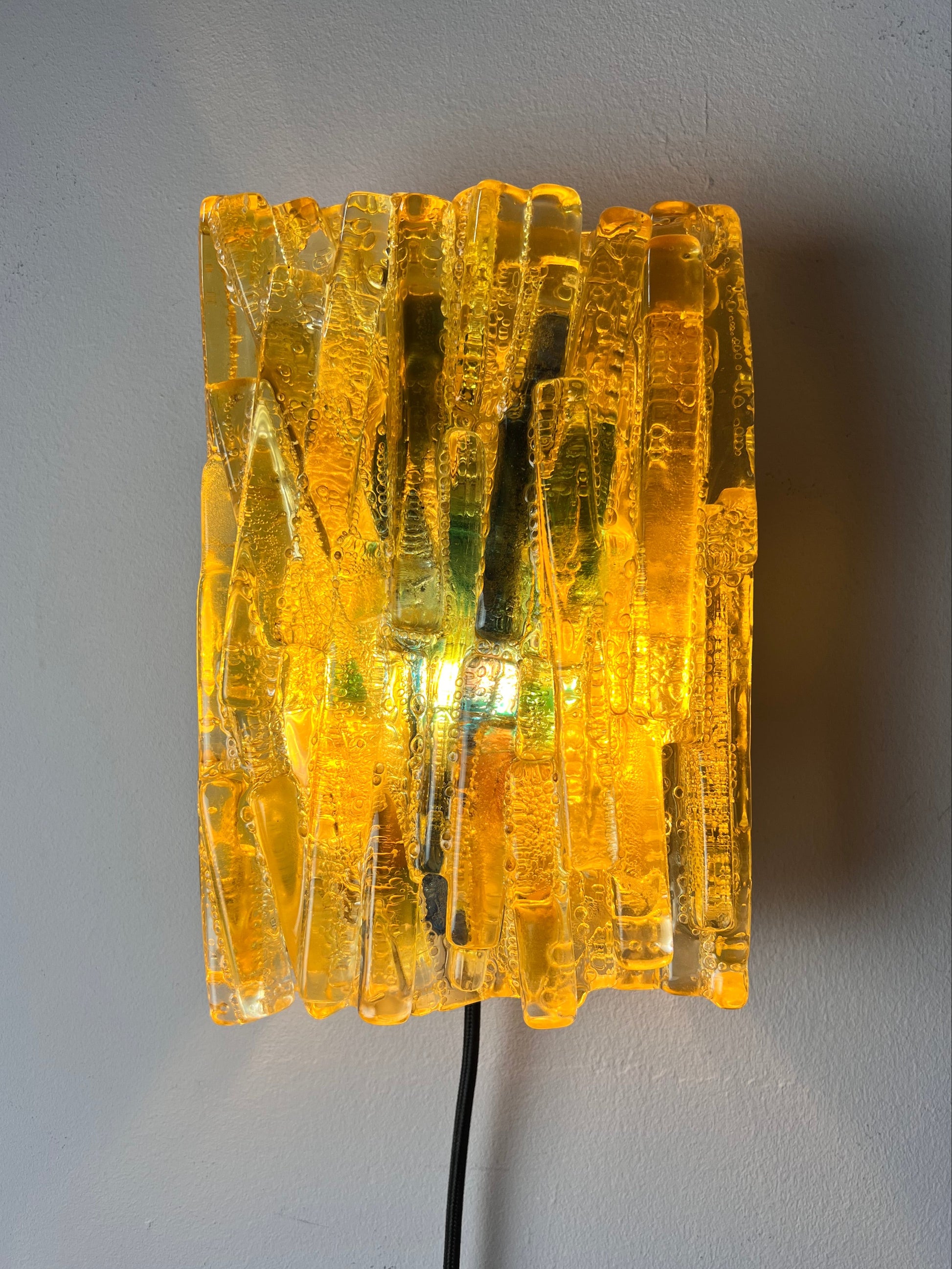 Wandlampe gelb von Claus Bolby für Cebo