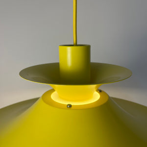 Lamellenlampe neu lackiert gelb aus Dänemark