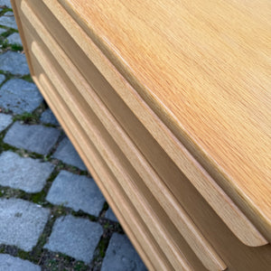 Kommode Eiche mit neuen Chromfüßen von WK Möbel