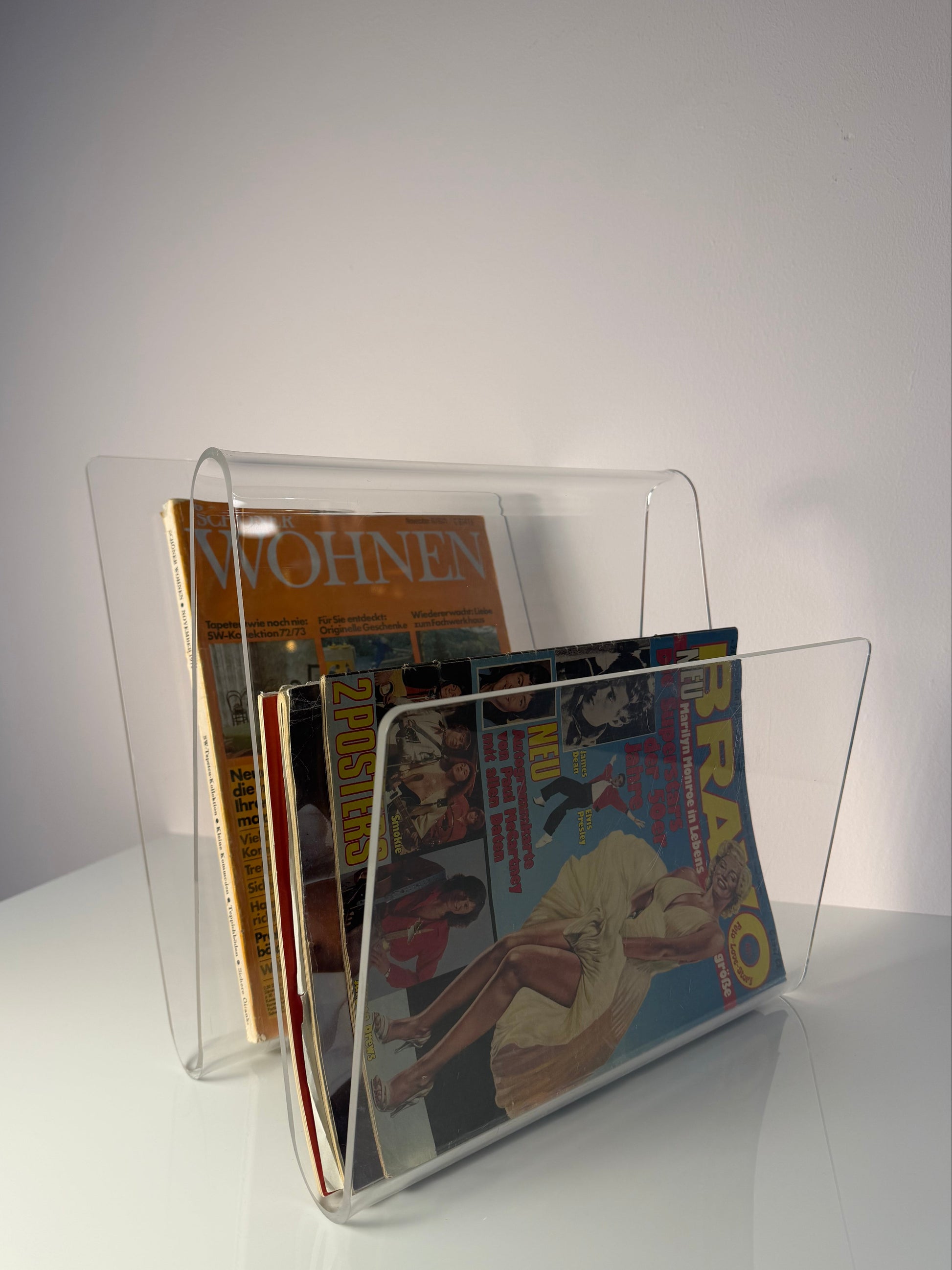 Zeitschriftenständer transparentes Plexiglas