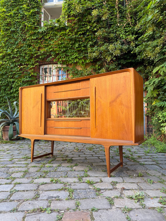 Highboard Teak mit Vitrine & Minibar aus Dänemark