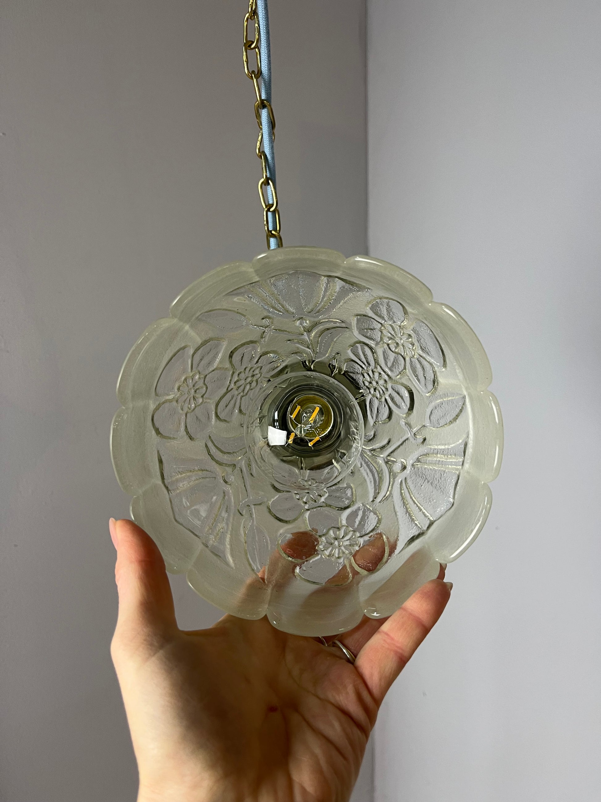 Hängelampe Glas Messing mit Kette aus Dänemark