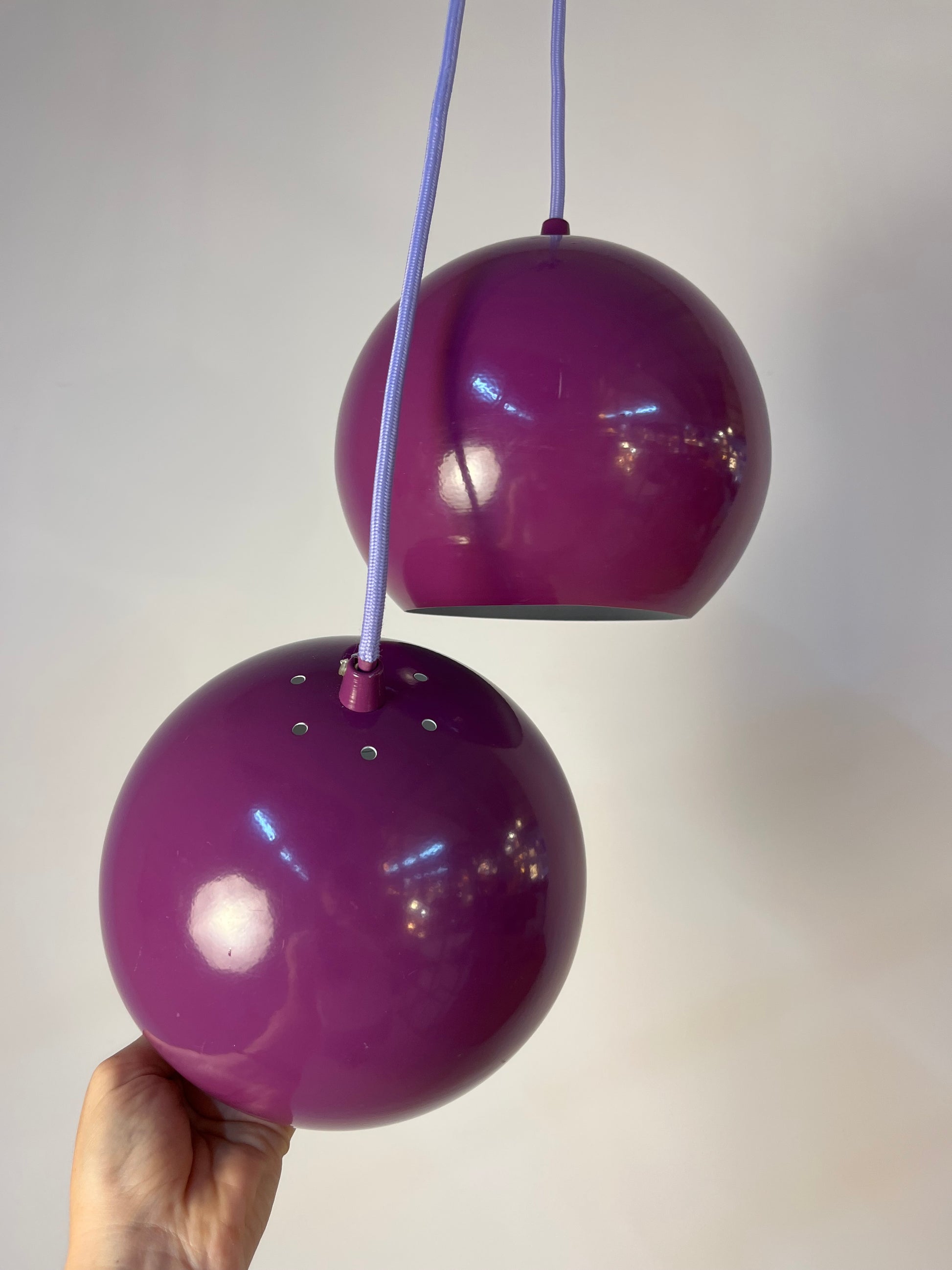 Kugellampe lila aus Dänemark