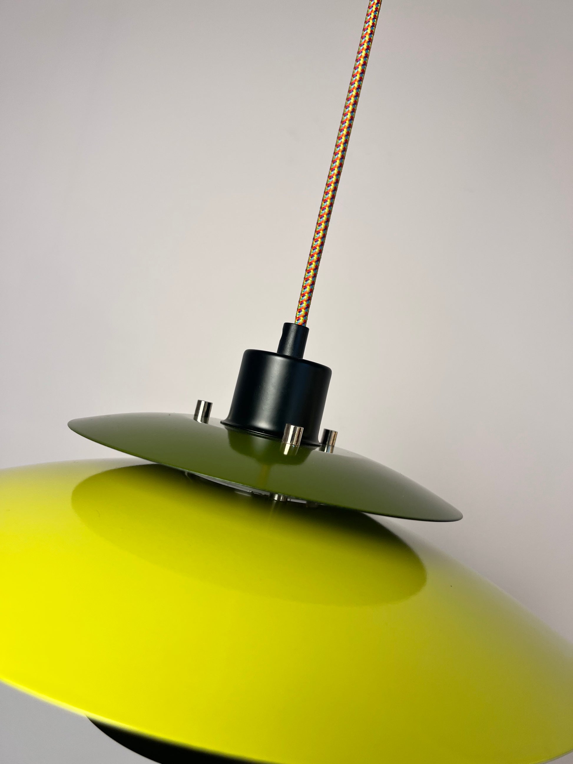 Lamellenlampe teils neu lackiert grün schwarz aus Dänemark