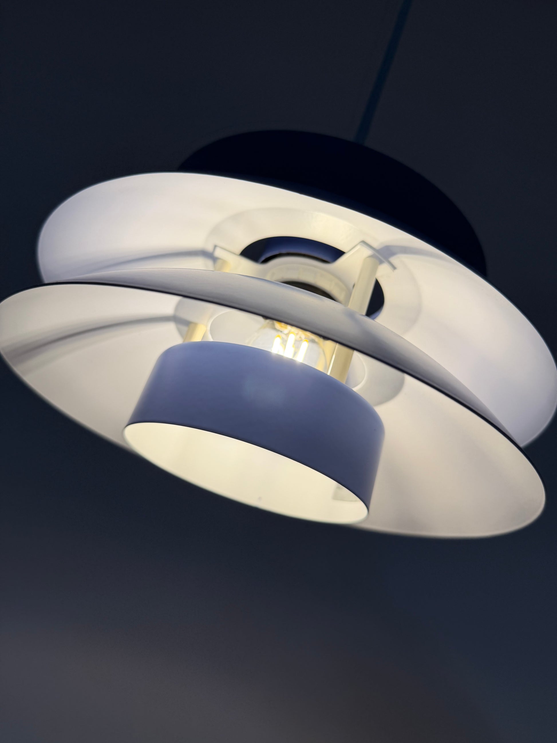 Lamellenlampe Typ 776 hellblau von Horn
