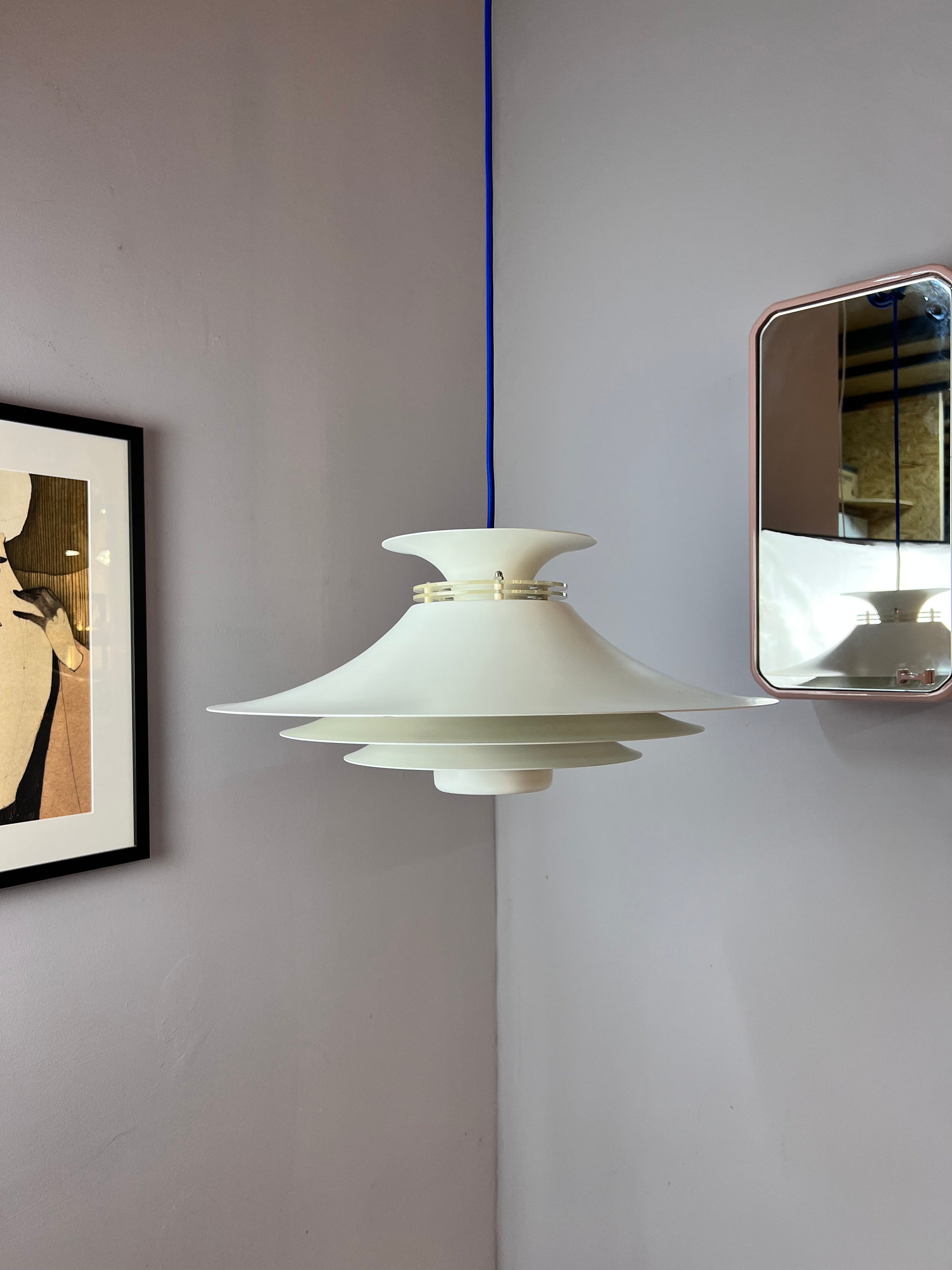 Lamellenlampe weiß von Jeka