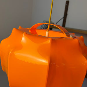 Hängelampe orange mit gelbem Kabel von Ilka Plast