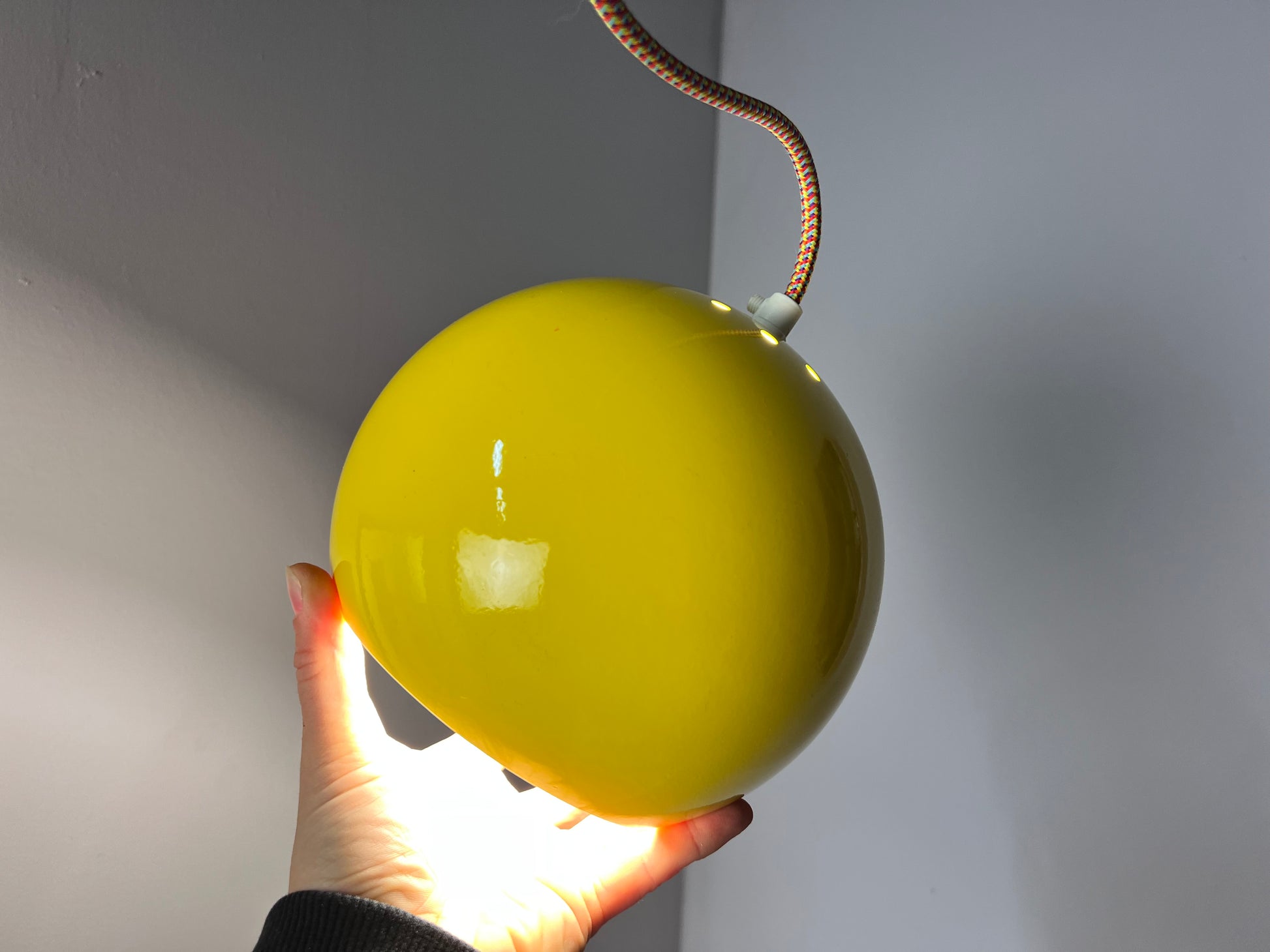 Kugellampe neu lackiert gelb aus Dänemark