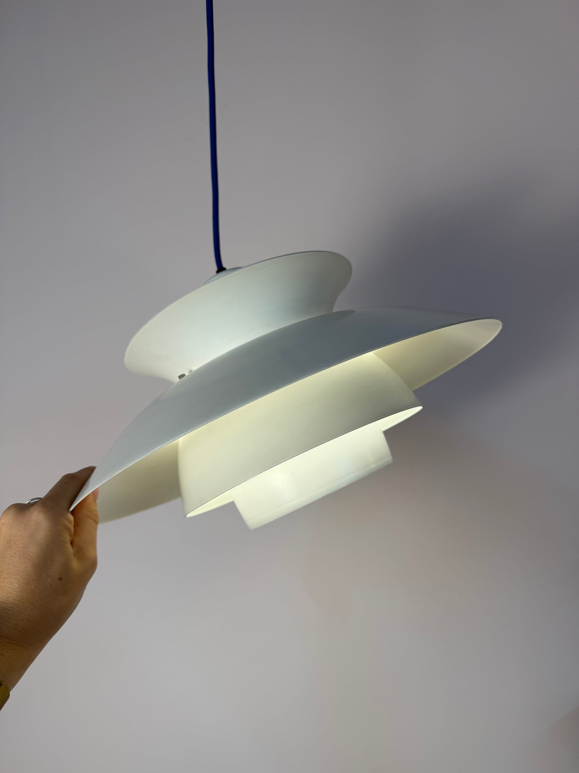 Lamellenlampe weiß aus Dänemark