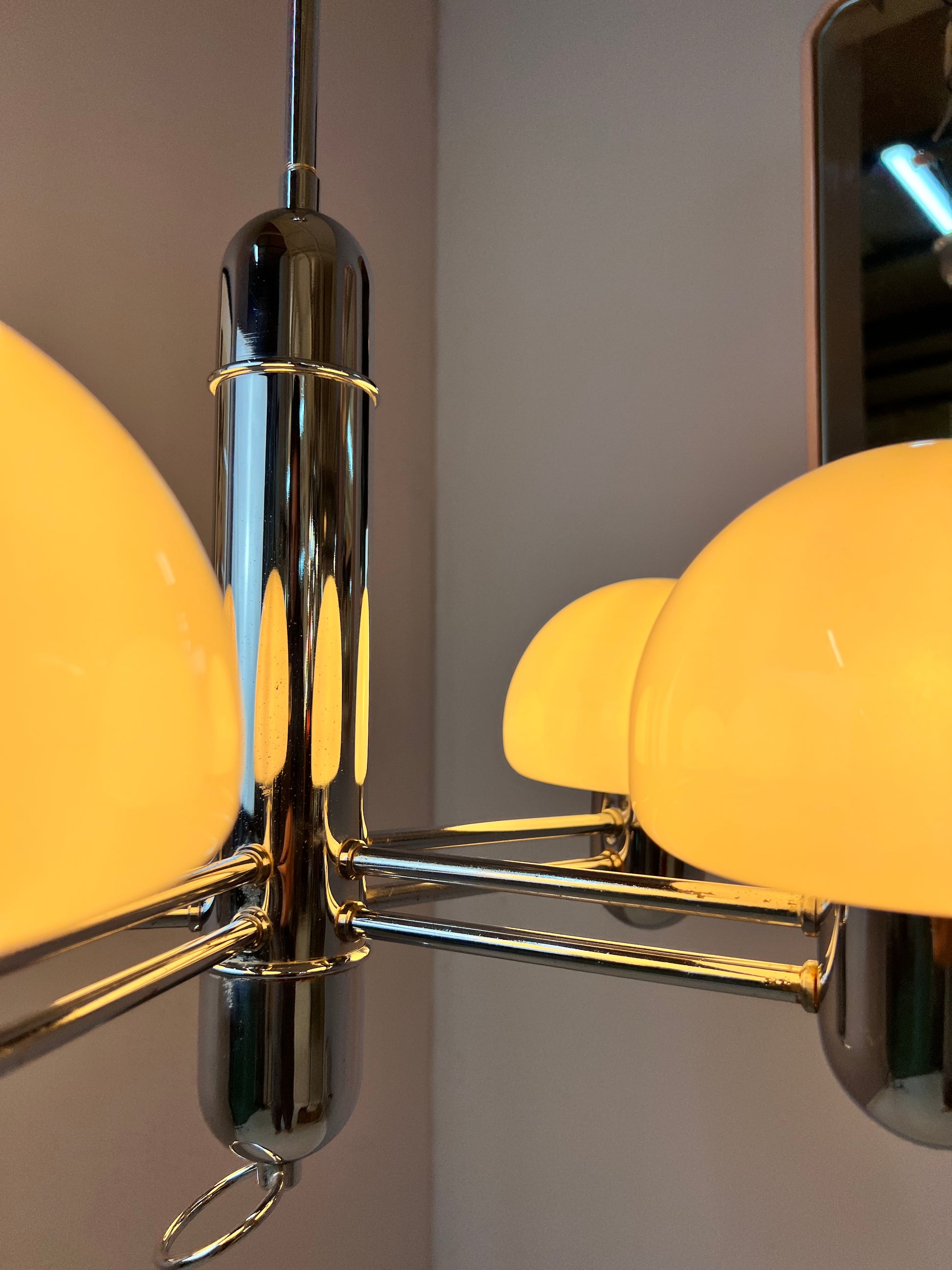 Kronleuchter Chrom Milchglas