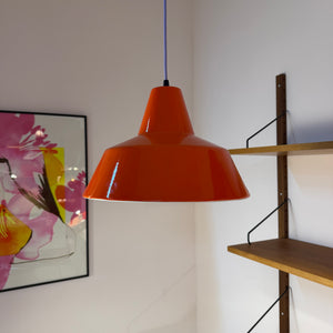 Industrielampe orangerot Emaille von Louis Poulsen