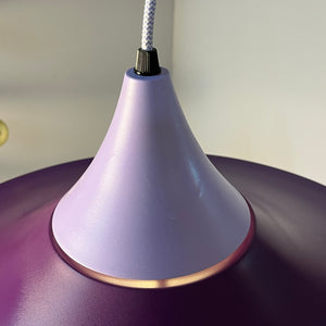 Trichterlampe lila flieder neu lackiert aus Dänemark