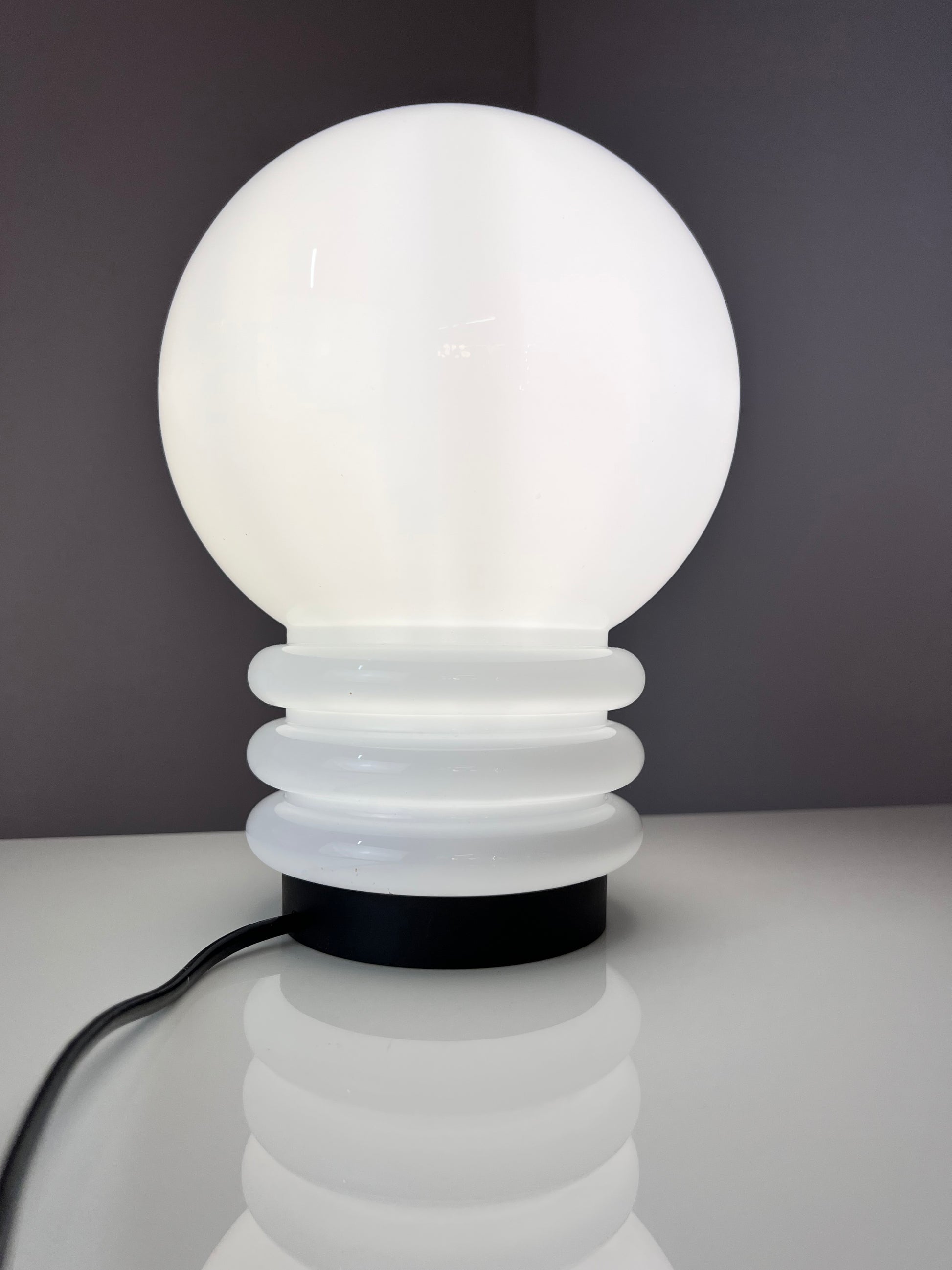 Tischlampe weiß Glas von Glashütte Limburg