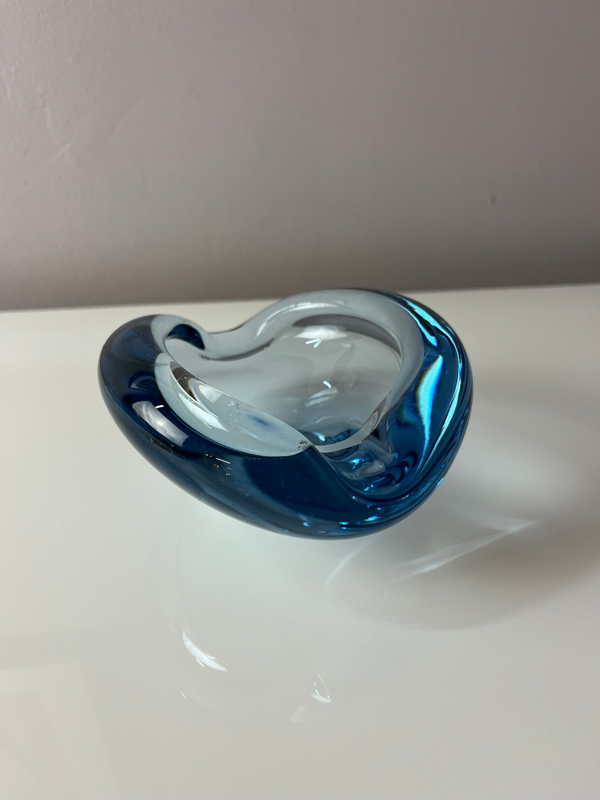 Aschenbecher hellblau Glas