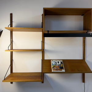 Wandregal Royal System Teak mit Lampe von Poul Cadovius