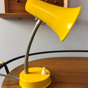 Tischlampe gelb 50er