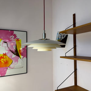 Lamellenlampe cremeweiß aus Dänemark