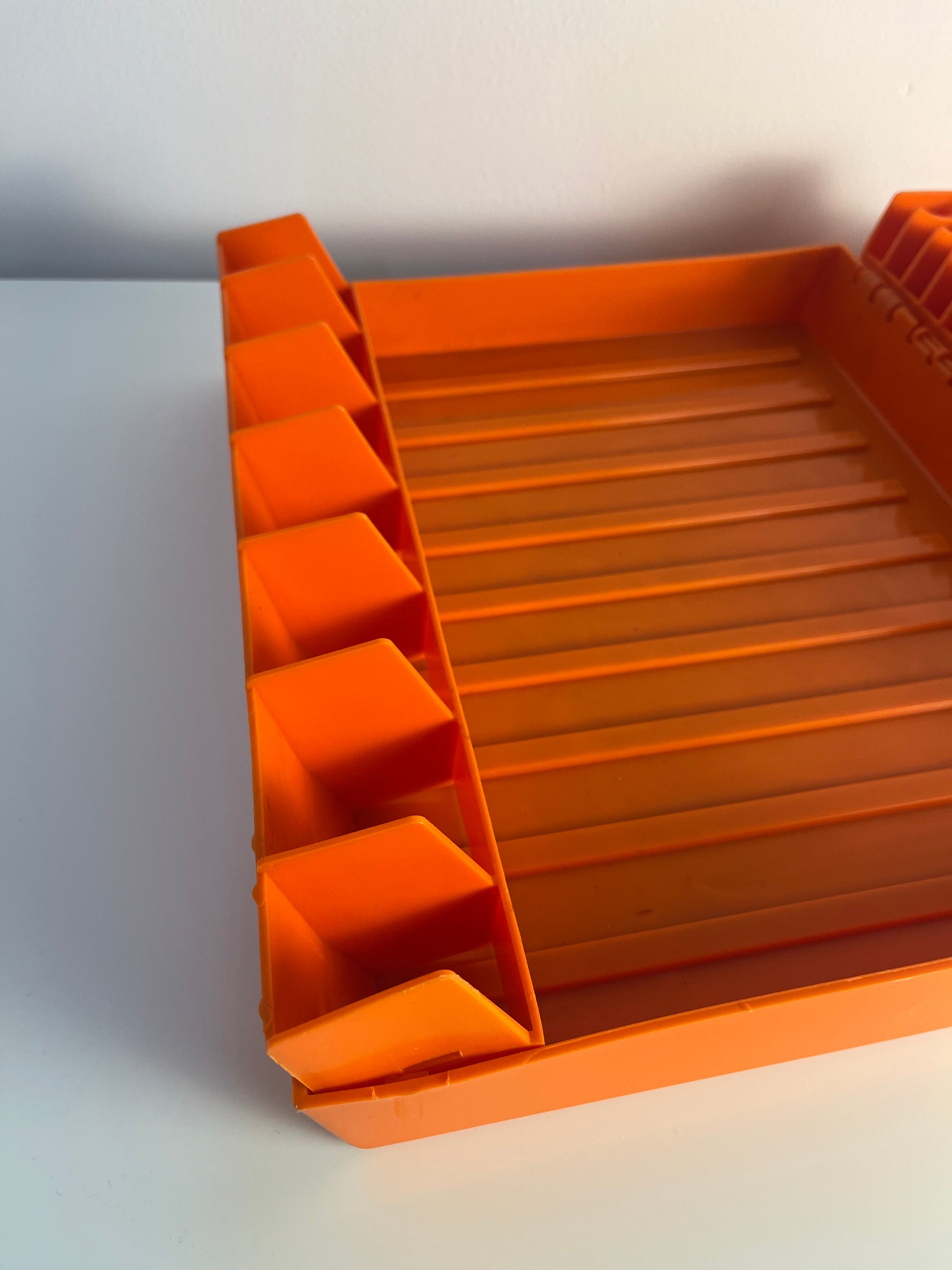 Aufklappbarer Geschirrabtropfer orange von Rhenanit