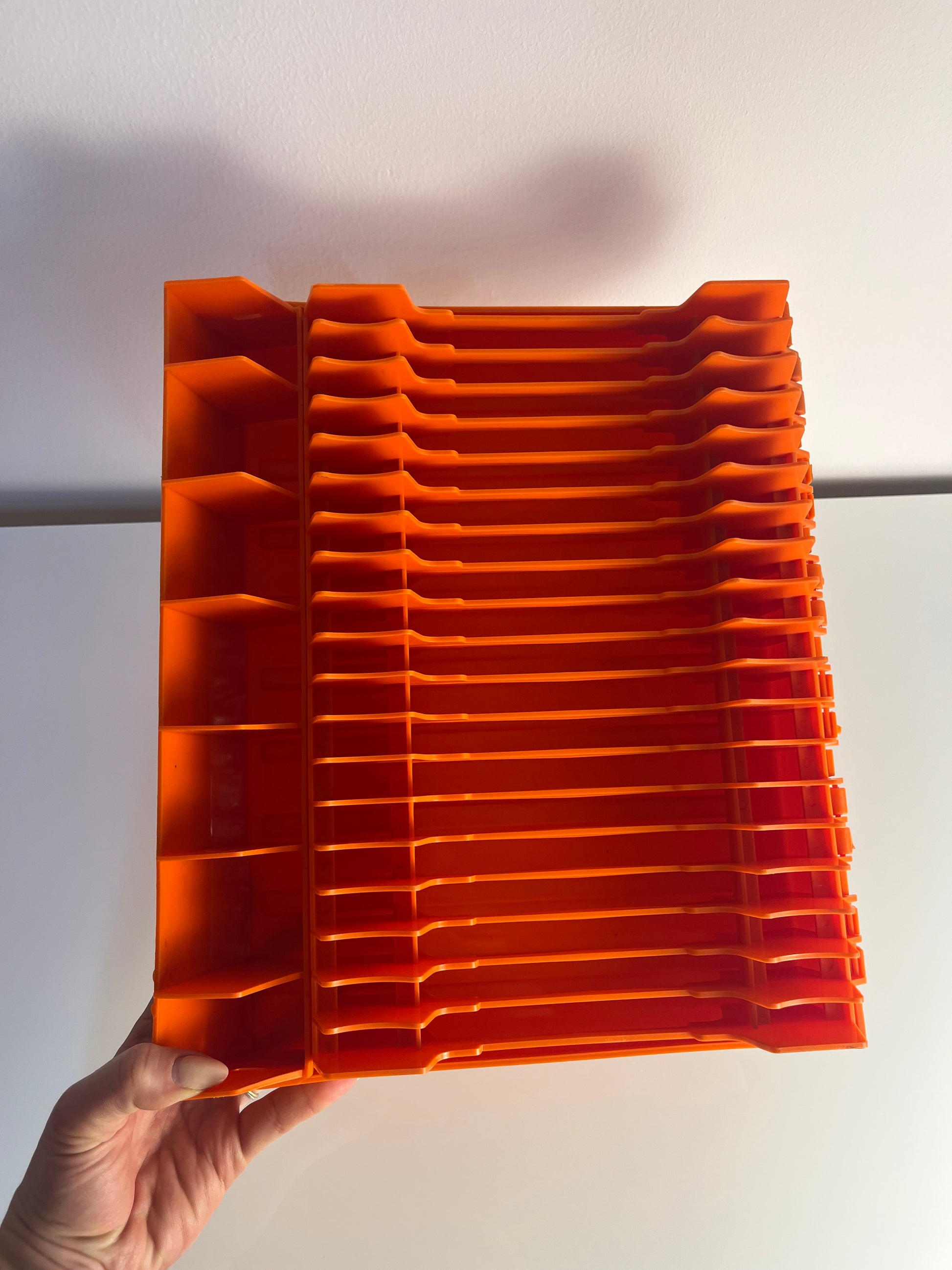 Aufklappbarer Geschirrabtropfer orange von Rhenanit