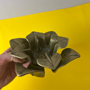 Kerzenständer Messing in Blütenform