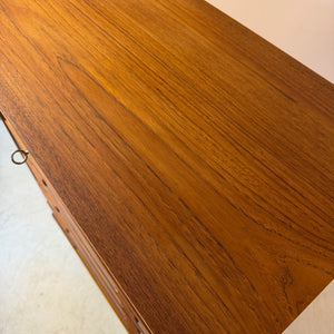 Kommode Teak mit Schloss aus Dänemark