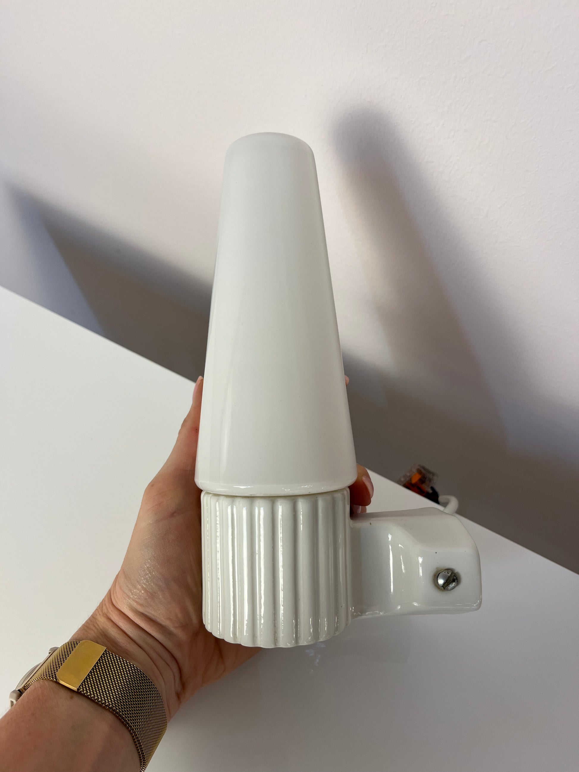 Wandlampe Modell 6020 weiß von Sigvard Bernadotte für Ifö