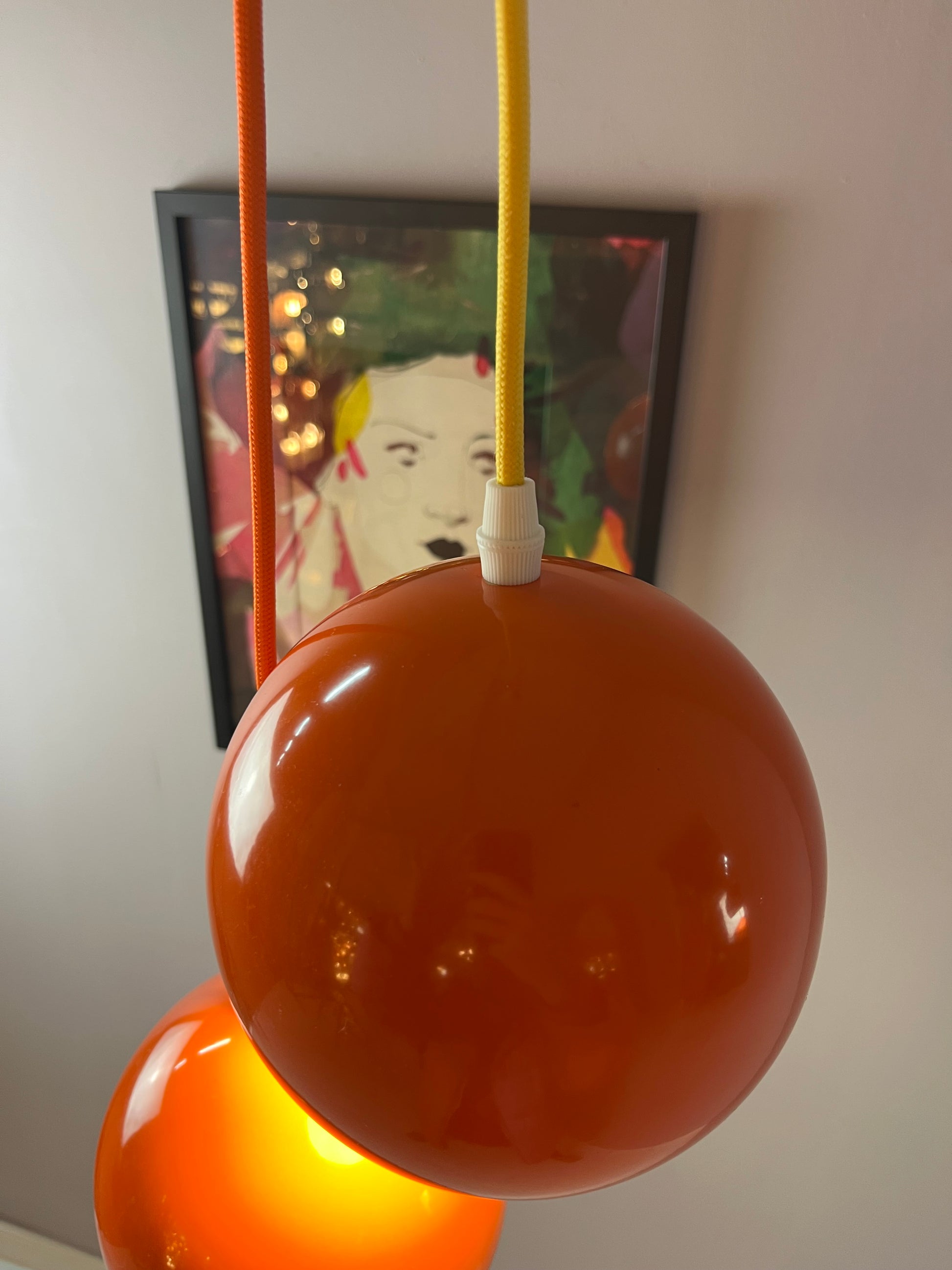 Kugellampe neu lackiert orange aus Dänemark