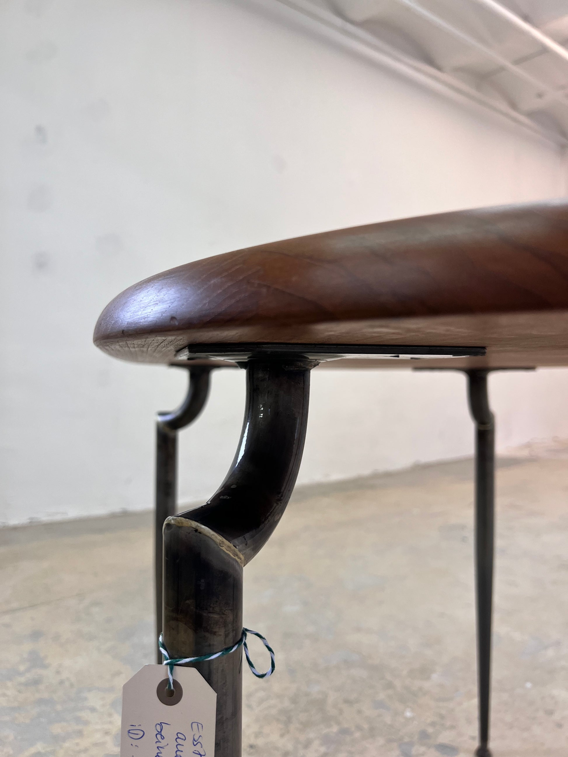 Esstisch Teak mit Metallbeinen von Niels Bach