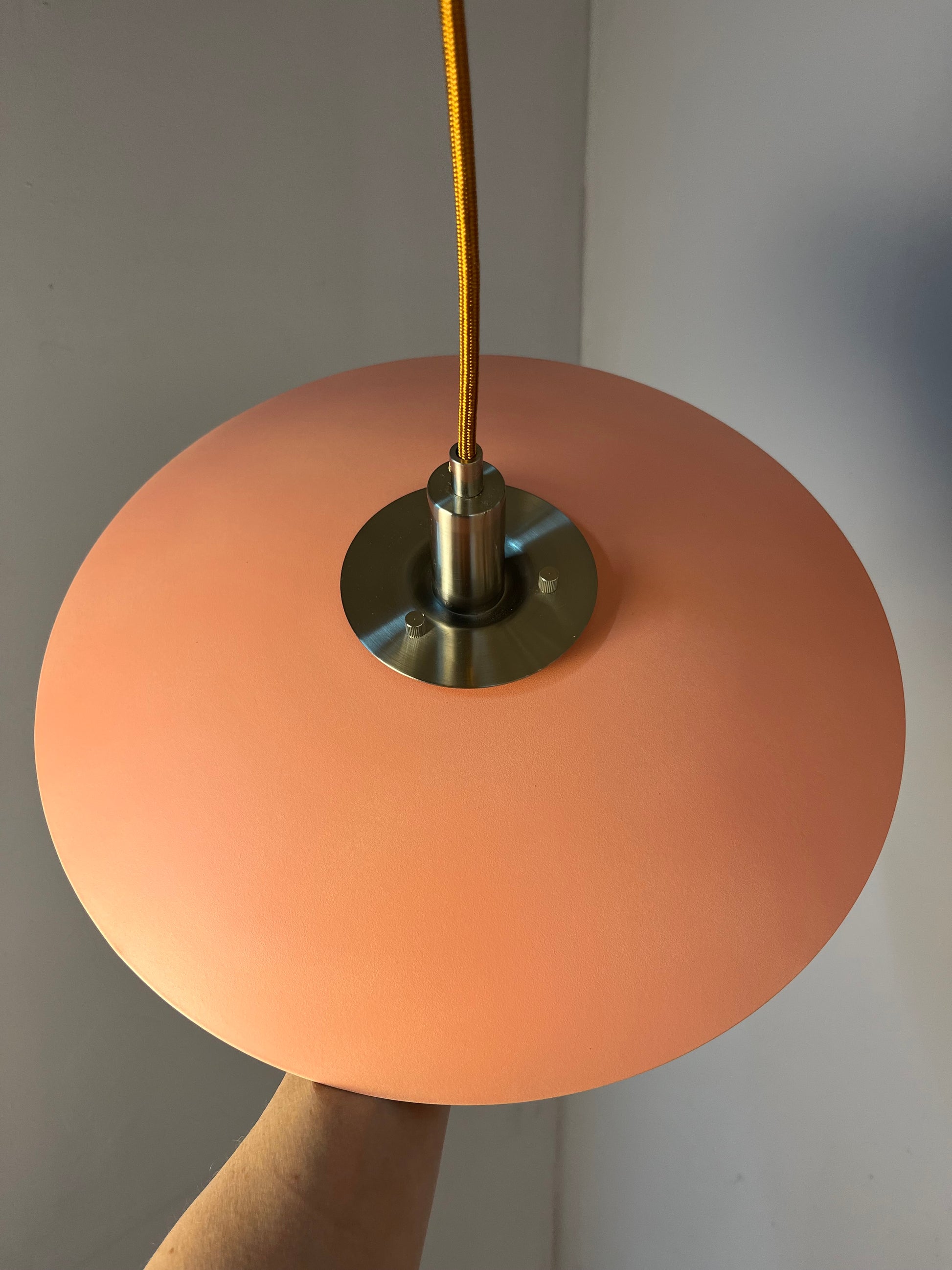 Lamellenlampe neu lackiert peach gelb mint aus Dänemark