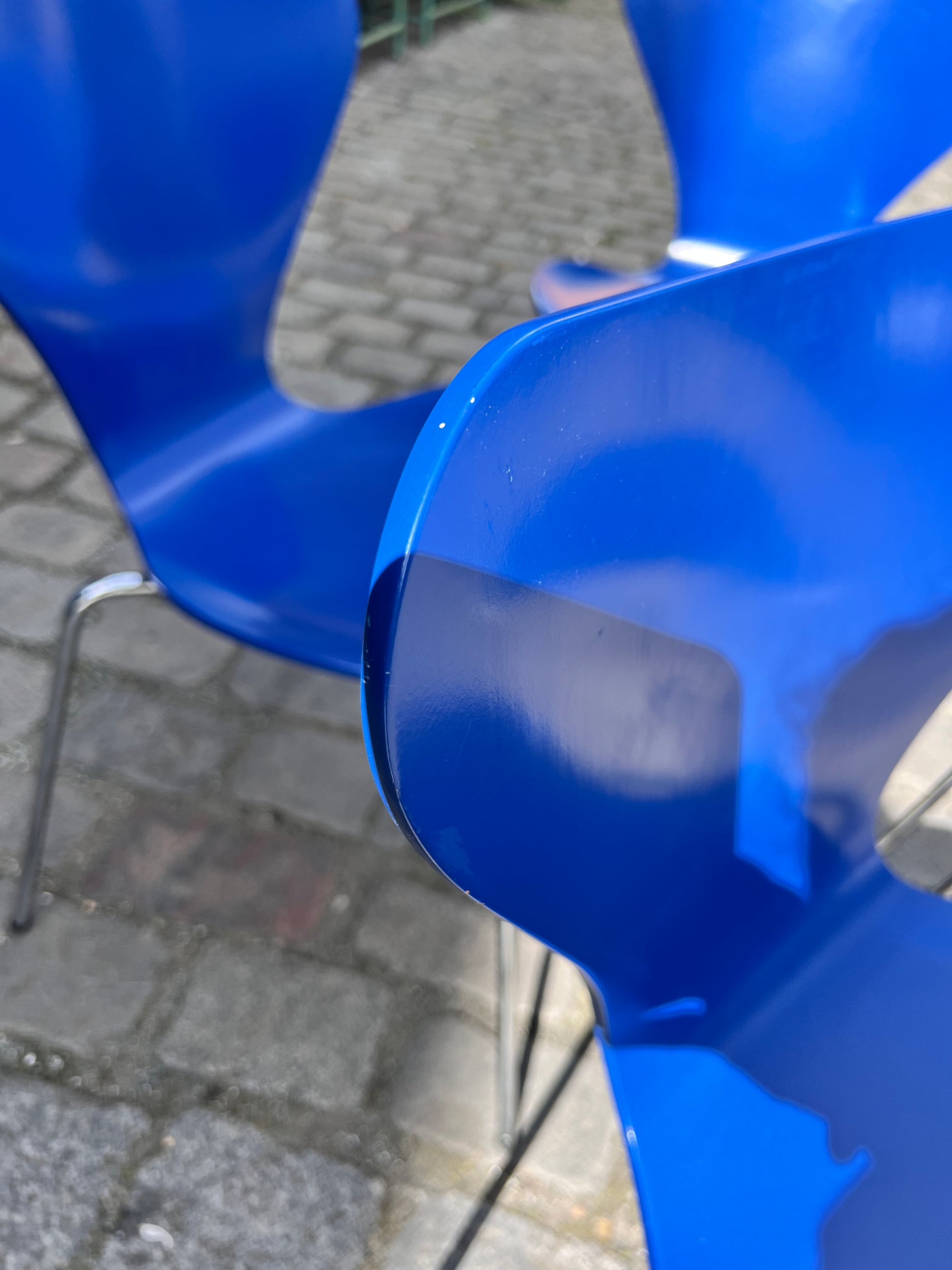 Set: 4x Stuhl Serie 7 Königsblau lackiert von Arne Jacobsen für Fritz Hansen