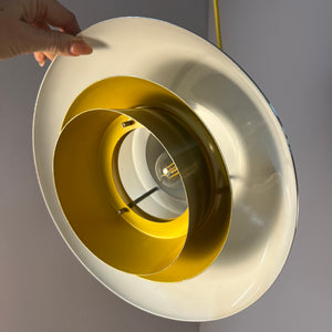 Lamellenlampe Silber Messing mit gelbem Innenleben von Granhaga