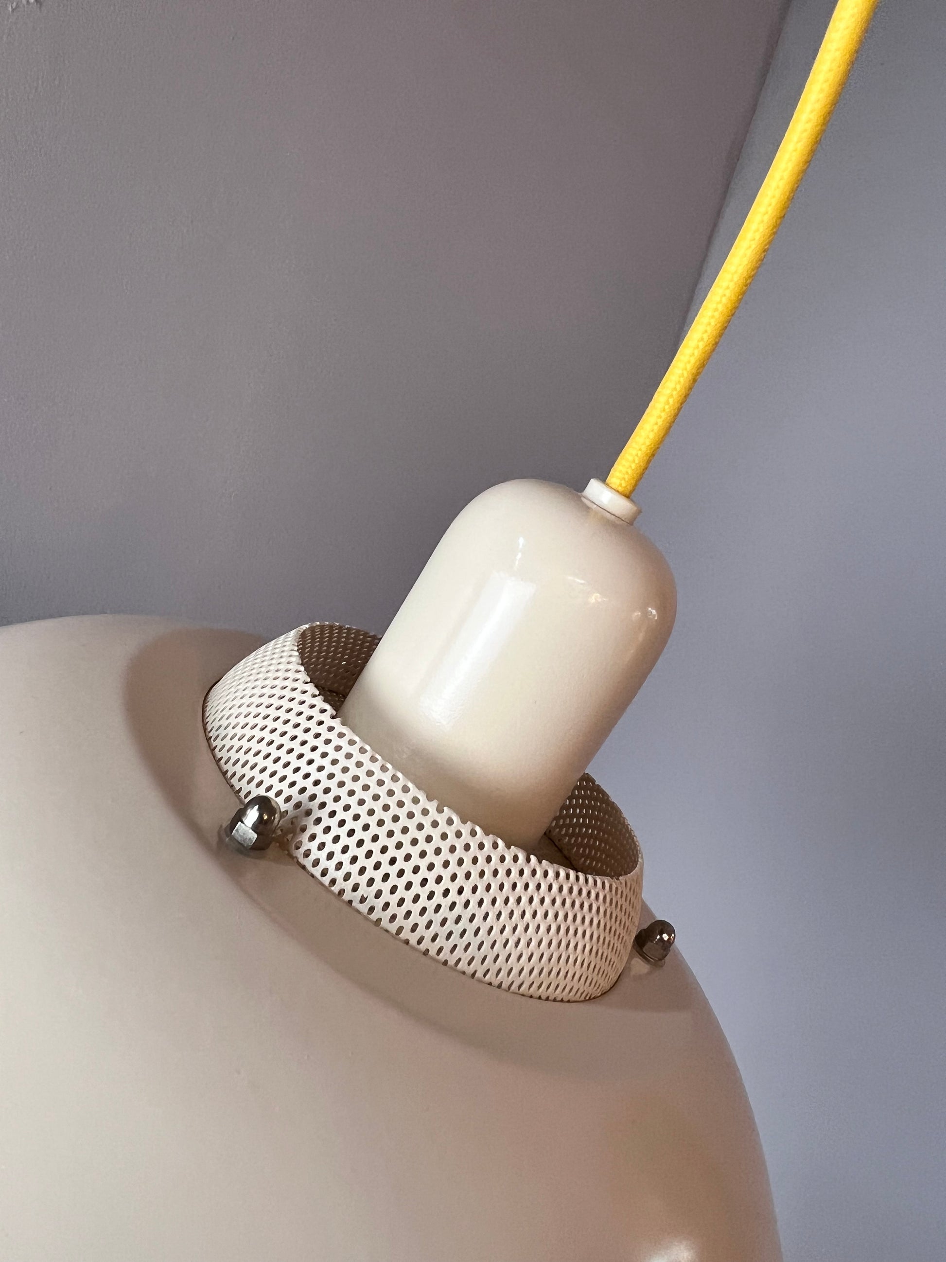 Lamellenlampe neu lackiert gelb creme