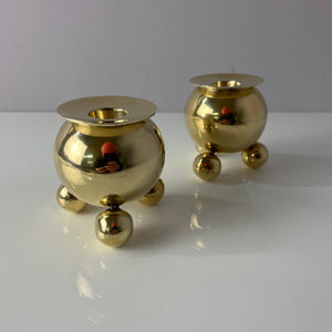 Set: 2x Kugel Kerzenständer Messing von Gusums Bruk