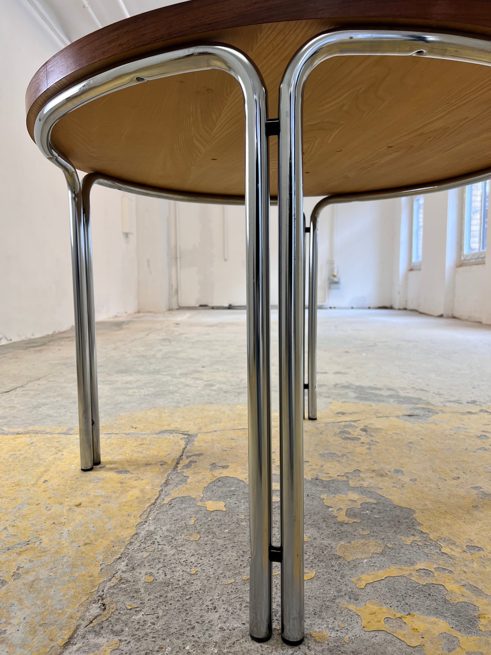 Runder Esstisch Palisander & Chrom