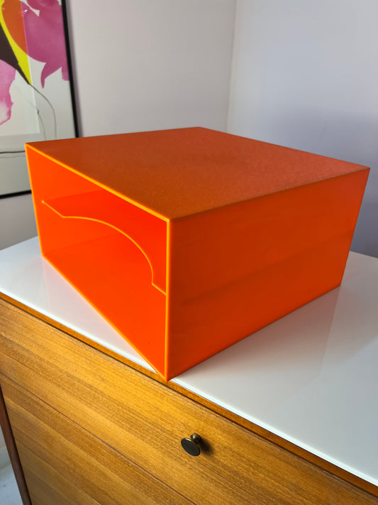 Schallplattenhalter orange Kunststoff aus Dänemark