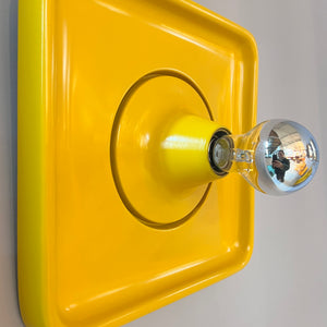 Wandlampe gelb von Schönbuch