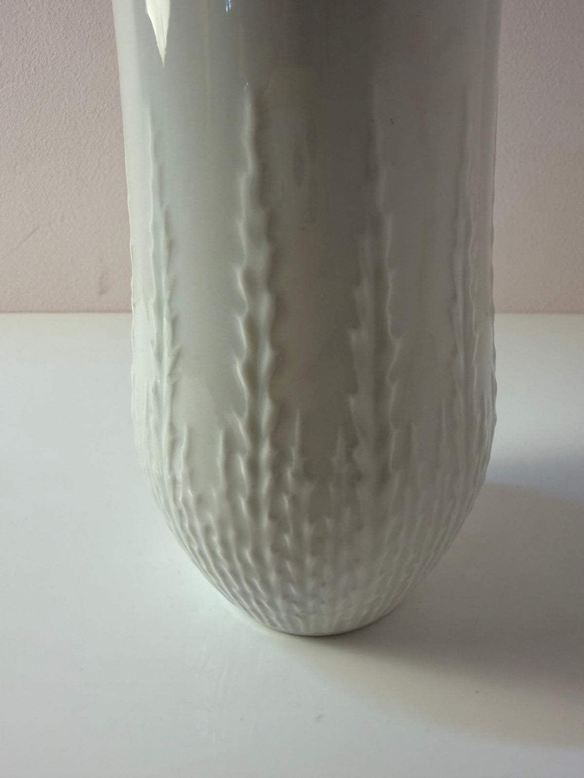 Vase weiß Porzellan von Hans Achtziger für Hutschenreuther